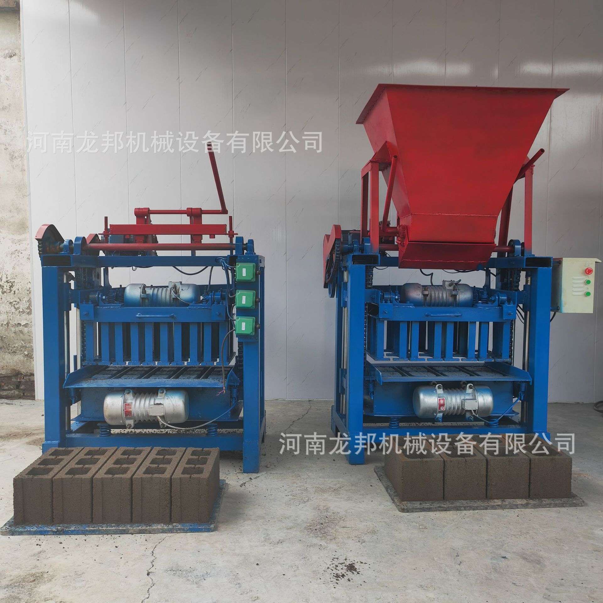 厂家供应小型移动制砖机 半自动砌块砖机 空心水泥砖机生产