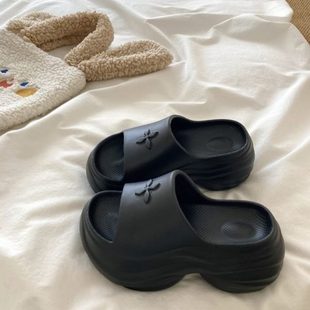 小个子显瘦一字凉拖鞋 女外穿潮沙滩拖鞋 增高厚底防滑ins夏季 巨