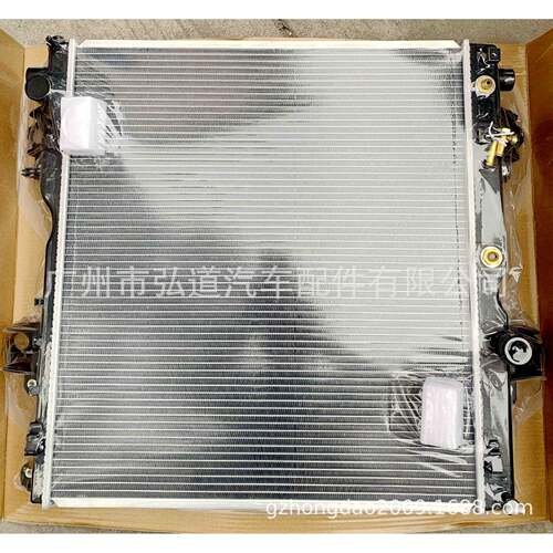 适用于LANDCRUISER汽车散热器水箱16400-66040
