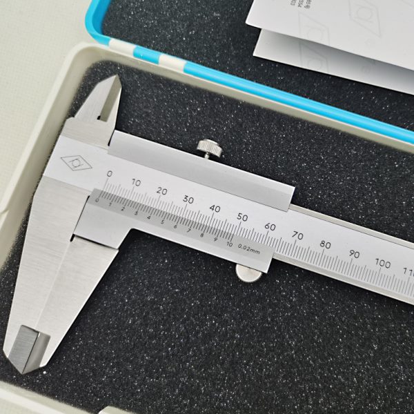 靖江棱环牌整体游标卡尺0-150-200-300mm高精度耐磨闭式测量外径