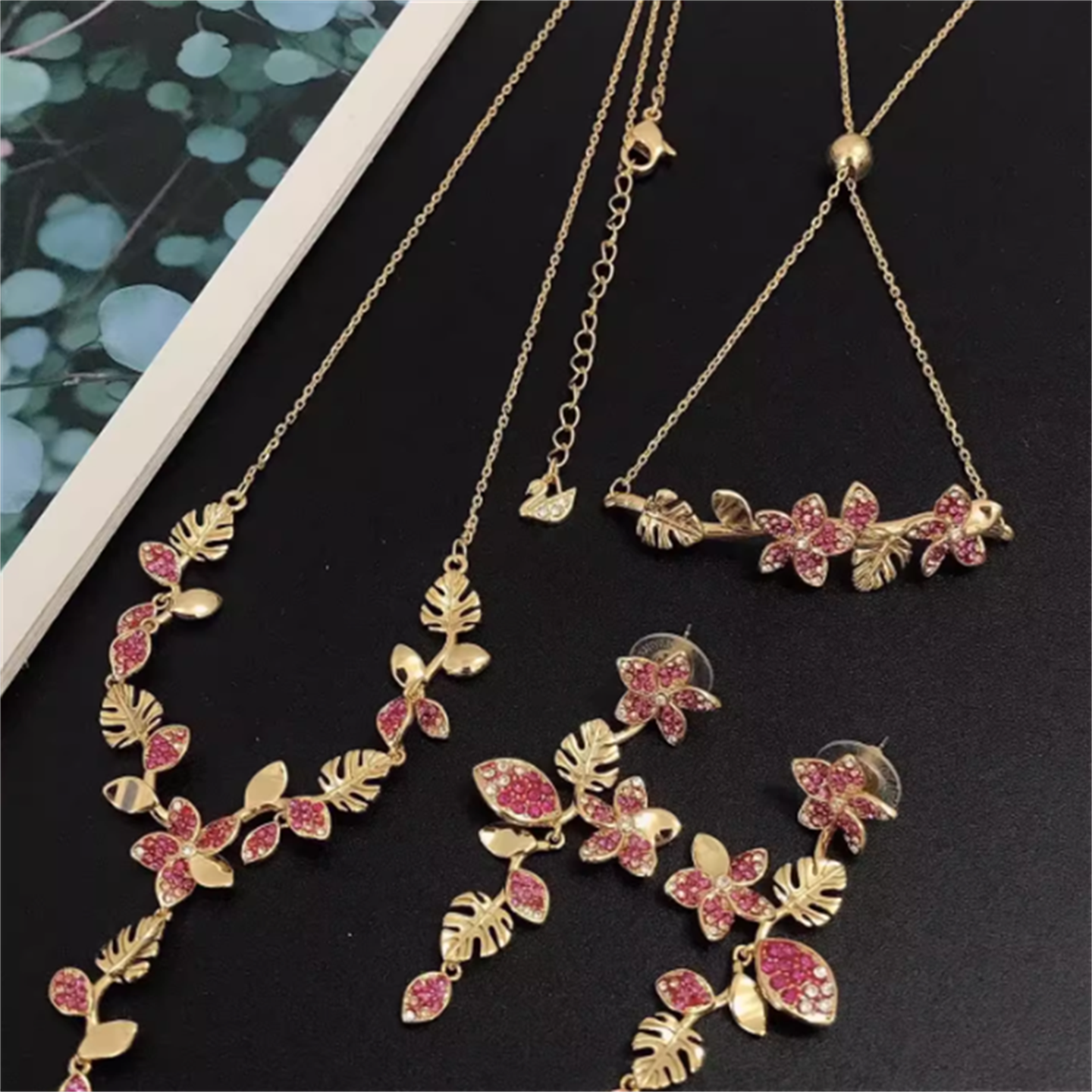 女粉色金链树粉色金链树枝