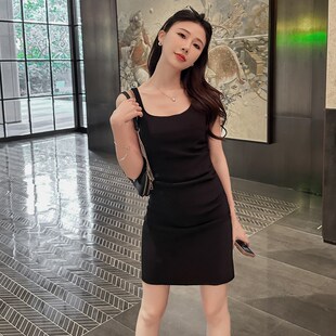 吊带连衣裙女夏季2024新款短款背心裙黑色小个子小黑裙内搭吊带裙