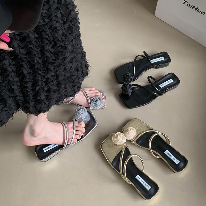 好货绝美低跟高跟银色小凉拖鞋女夏外穿2026新款配裙子仙女风沙滩
