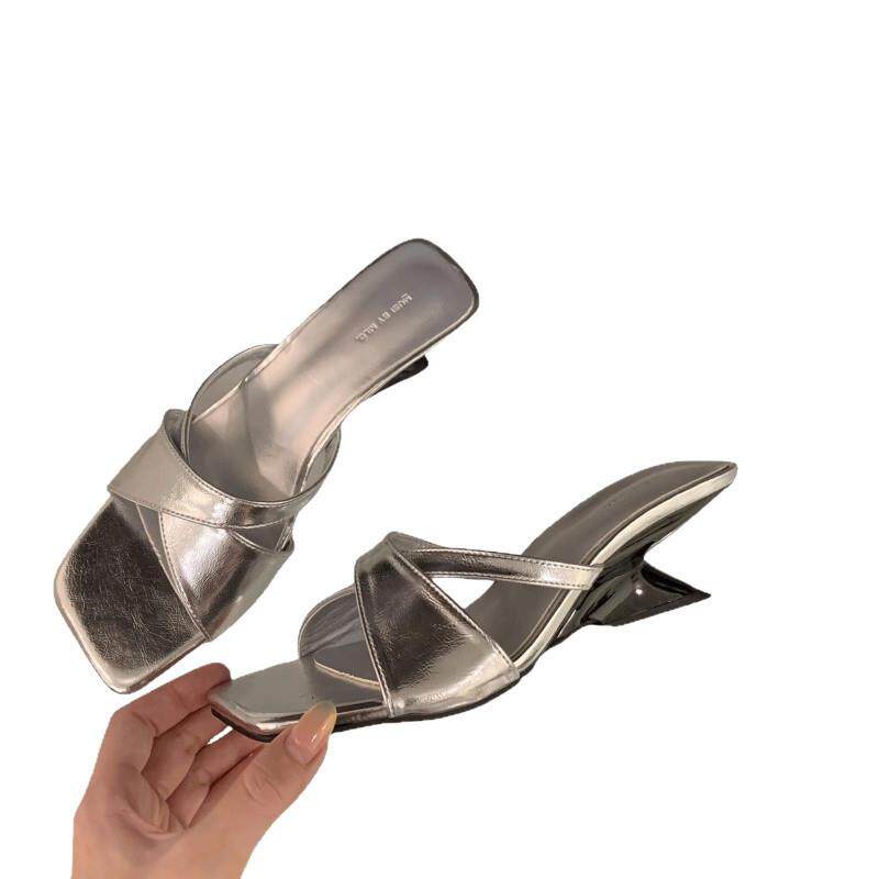 好货拖鞋女2026新款外穿时尚高级感银色坡跟高跟鞋夏季配裙子凉拖