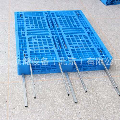 Heavy Duty Stacking Six Runners Cross Base Plastic Pallets