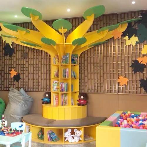 创意树形书架置物装饰摆件幼儿园图书馆报刊架沙发软包坐凳一体架