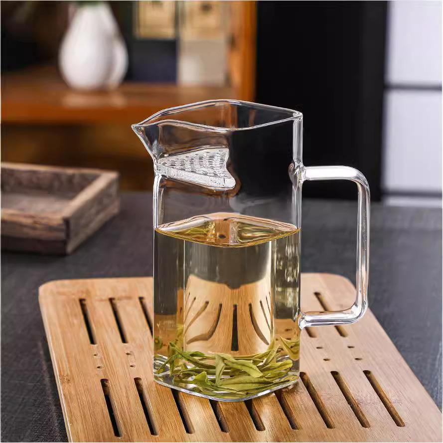 供应耐热玻璃带过滤功能方形茶海分茶茶器 带把手方形月牙公道杯