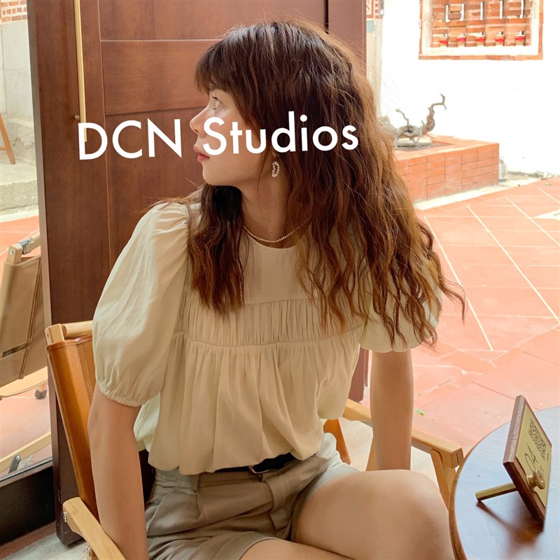 大吹女/夏日在逃公主浪漫小衫 淡奶黄绿褶皱Q泡泡法式娃娃白衬衫
