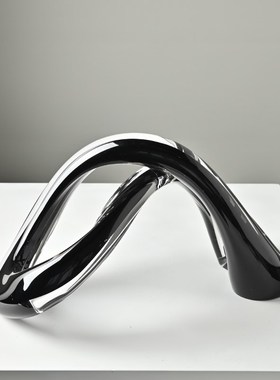 轻奢风交叉玻璃摆件高级感小众别墅样板间桌面摆件琉璃家居装饰品