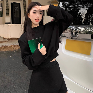 秋冬御姐风穿搭一整套高腰显瘦上衣包臀半身裙设计感辣妹两件套装