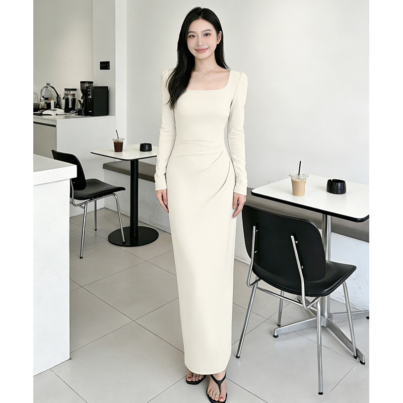 极简风白色长袖连衣裙女2026新款春夏端庄大气法式气质杏色长裙子