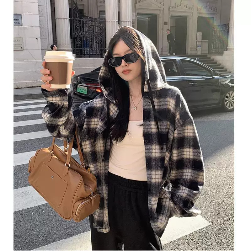 秋冬加厚磨毛黑白格连帽外套女