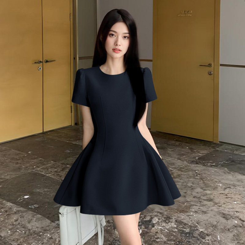 藏青色连衣裙2026夏新款女法式小个子礼服裙高级感收腰显瘦短裙子