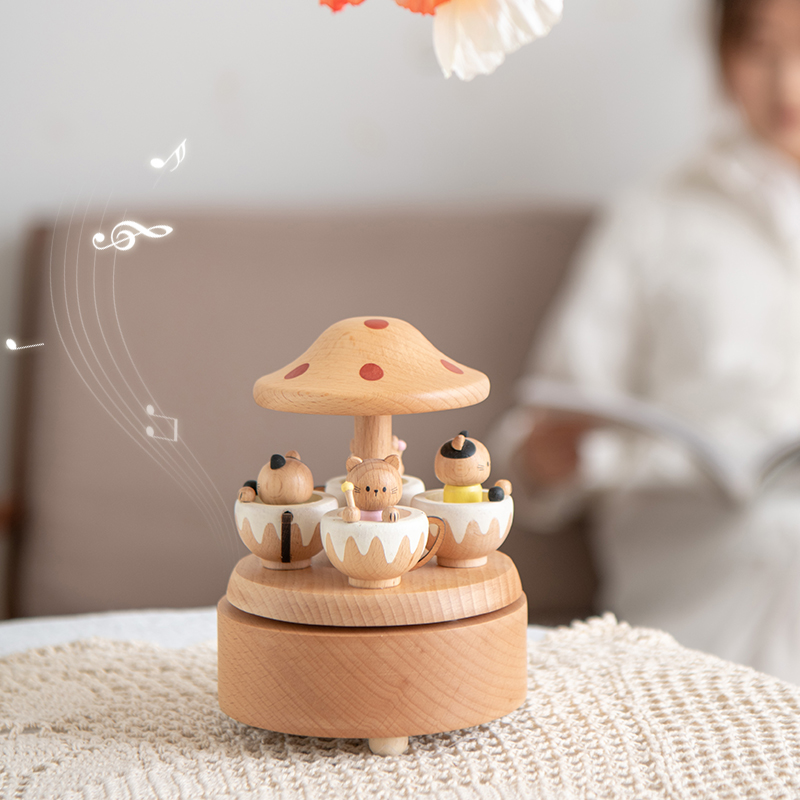 520礼物送女友猫的天空之城猫咪乐园可旋转木质八音盒儿童生日