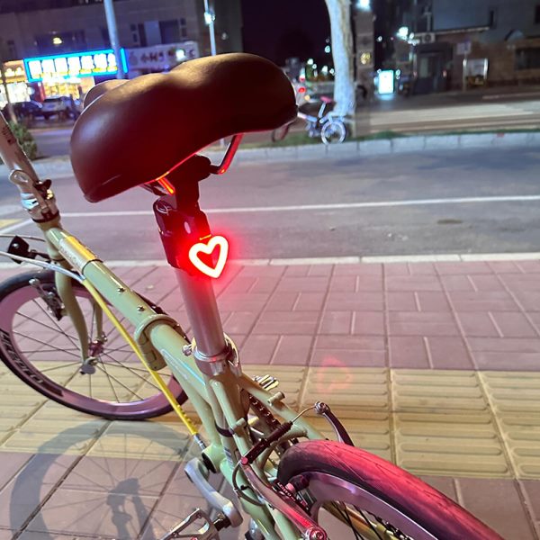 夜骑山地车公路后骑行装备心布爱流水警示灯单车自行车尾灯灯小