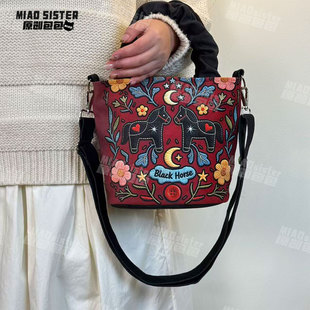 繁花黑马红色国风印花百搭褶皱手提包水桶包可斜挎单肩妈咪包新B