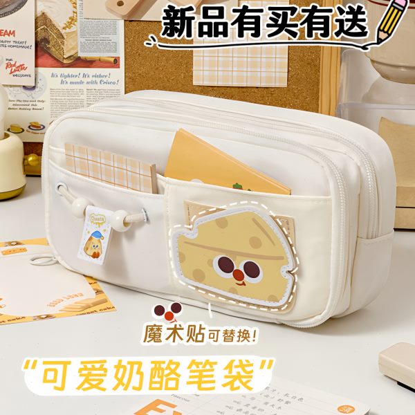笔袋颜值呼呼笔盒可爱新款高小学生2025奶魔术贴文具盒大容量小众