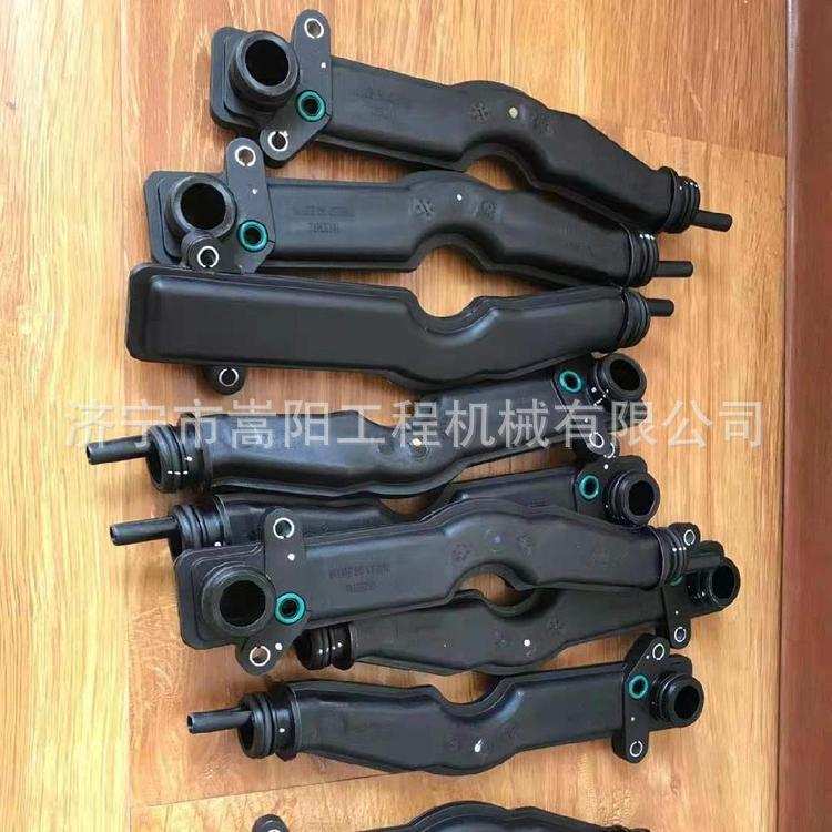 WA380-6装载机SAA6D107发动机下排气管配件6754-21-6100