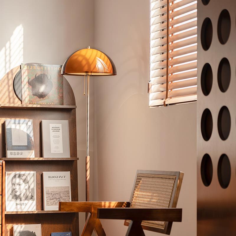 地灯客落厅沙发旁边高感级轻奢包豪斯气氛卧灯SYX-025室网红创意