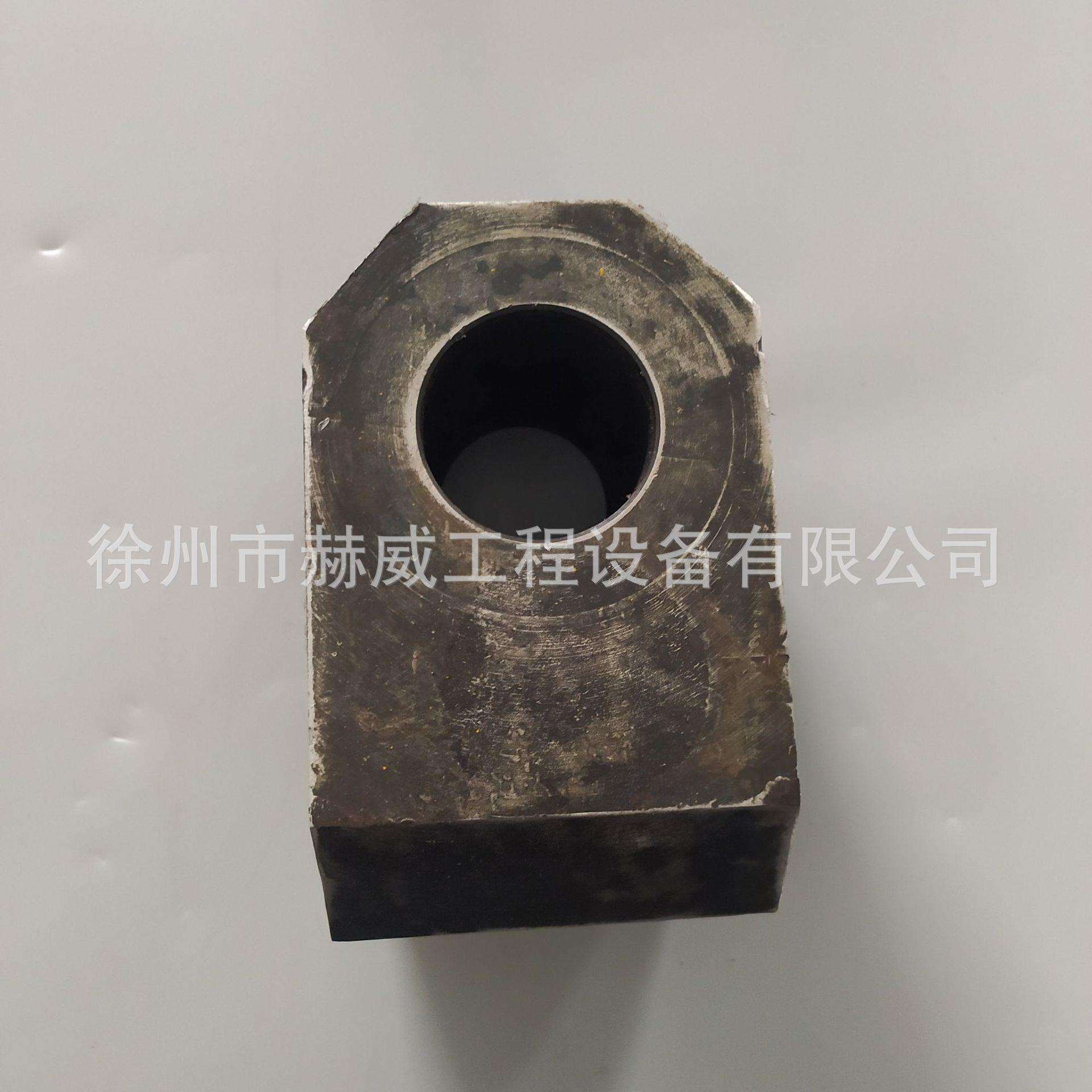 山推推土机SD22接头154-71-22261现货