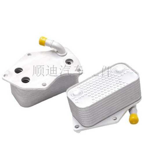 07K117021C / 07K117021B发动机机油散热器冷却器变速箱散热器