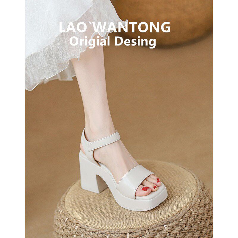 小个子显高厚底凉鞋女夏外穿v增高一字带轻便粗跟不累脚松糕小码3