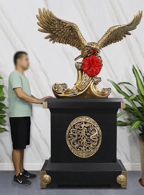 老鹰开摆件业礼物乔迁礼品公司HVM上市贺礼办室装公饰前台大酒店