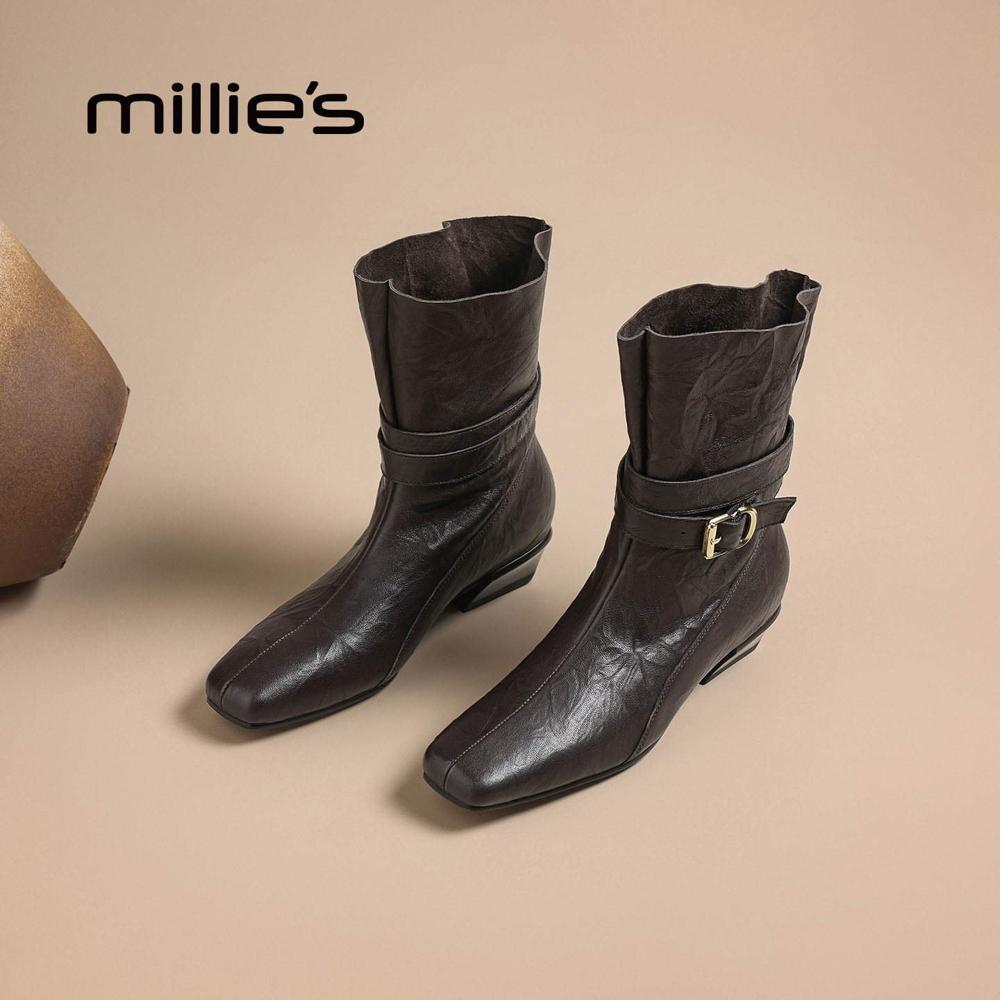 MILLIE'S/妙丽2026新款圆头短靴女百搭牛皮低粗跟皮带扣后拉链靴Q