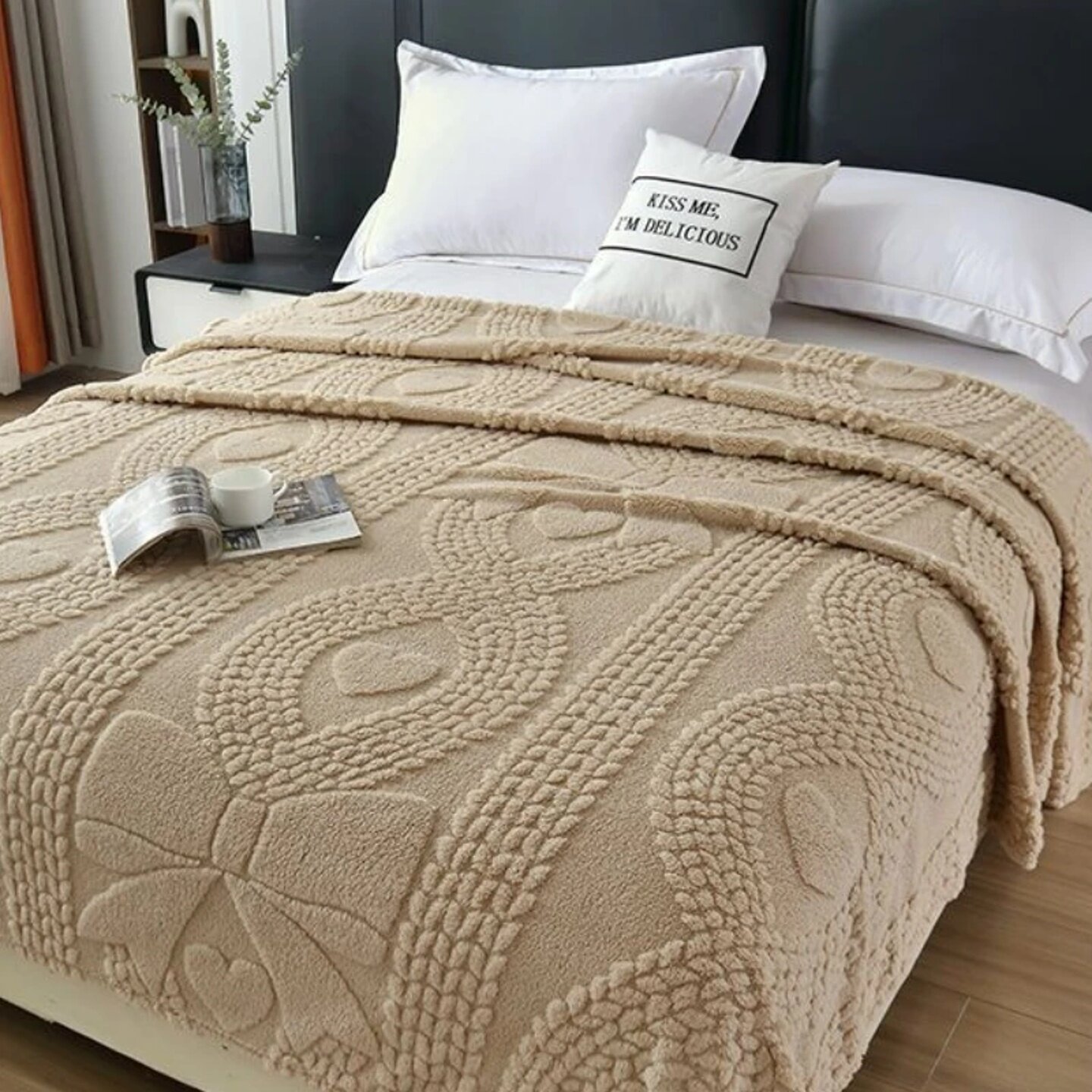 Adult Office Thick Coral Fleece Blanket Love Bow Style Thre