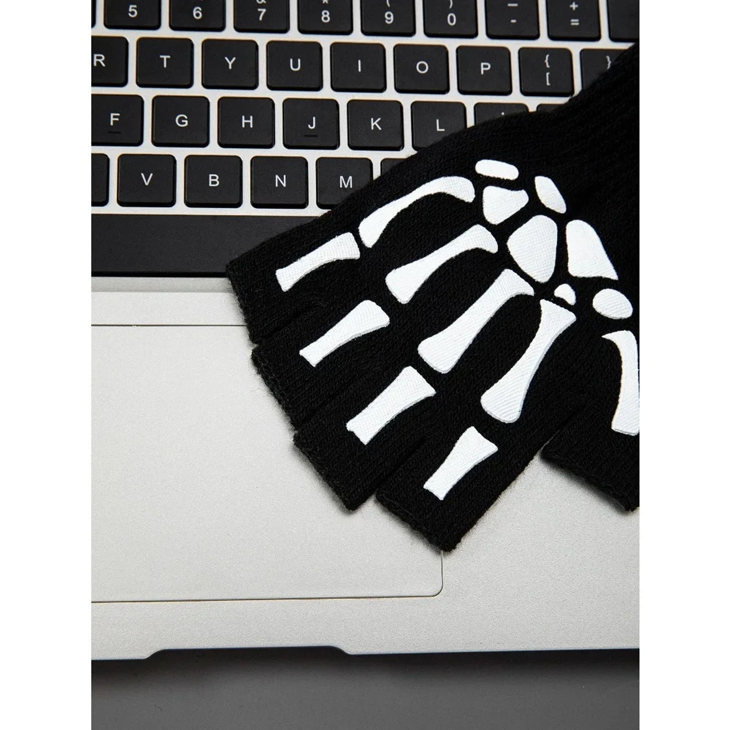 1pcs New Halloween Skeleton Skull Half Finger Punk Gloves W
