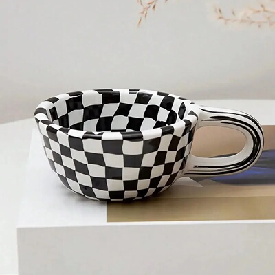1pc Creative ceramic checkered pattern tea cup, irregular c