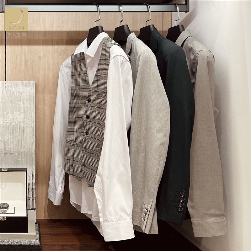 MOON慕空间样板房衣帽间衣柜软装搭配西装手表灰蓝男士套装组合