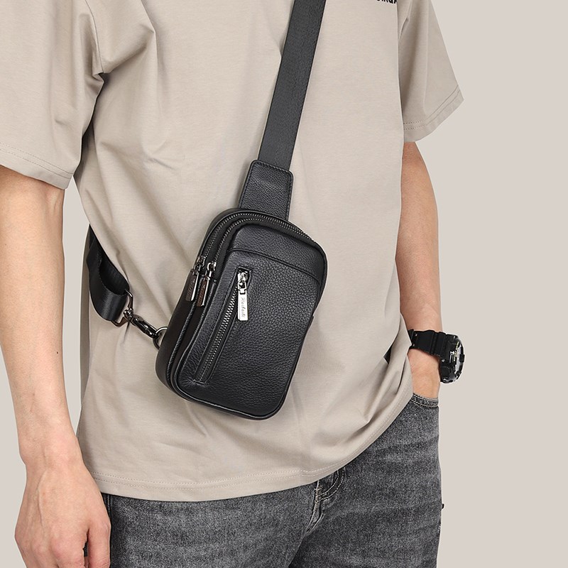 胸包男真皮迷你斜挎小包男2024新款头层牛皮包男士夏天随身手机包