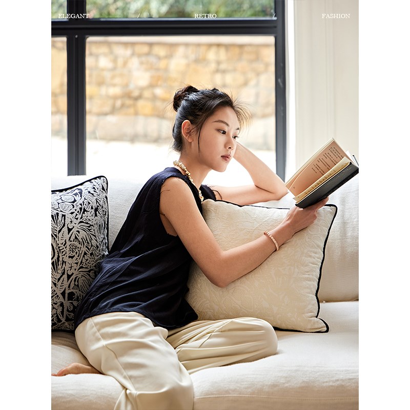 蜡笔派巴特抱枕客厅沙发靠垫高级氛围感法式抱枕靠枕午睡腰枕定制