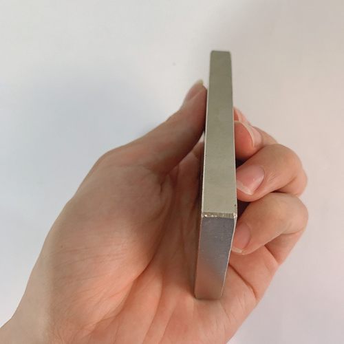 磁铁强磁铁100x50x10mm带双孔10mm稀土  永磁 磁钢  钕铁硼吸铁石