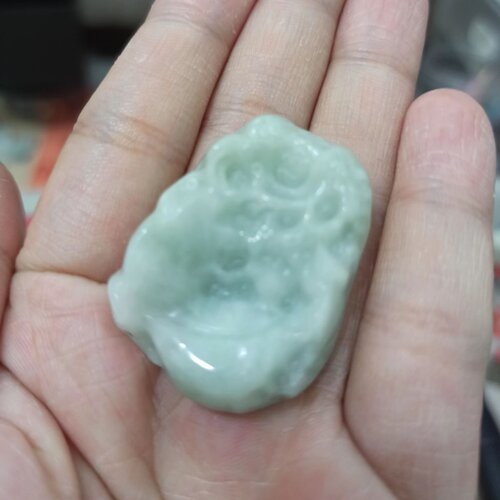 天然翡翠吊坠飘花摇钱树发财