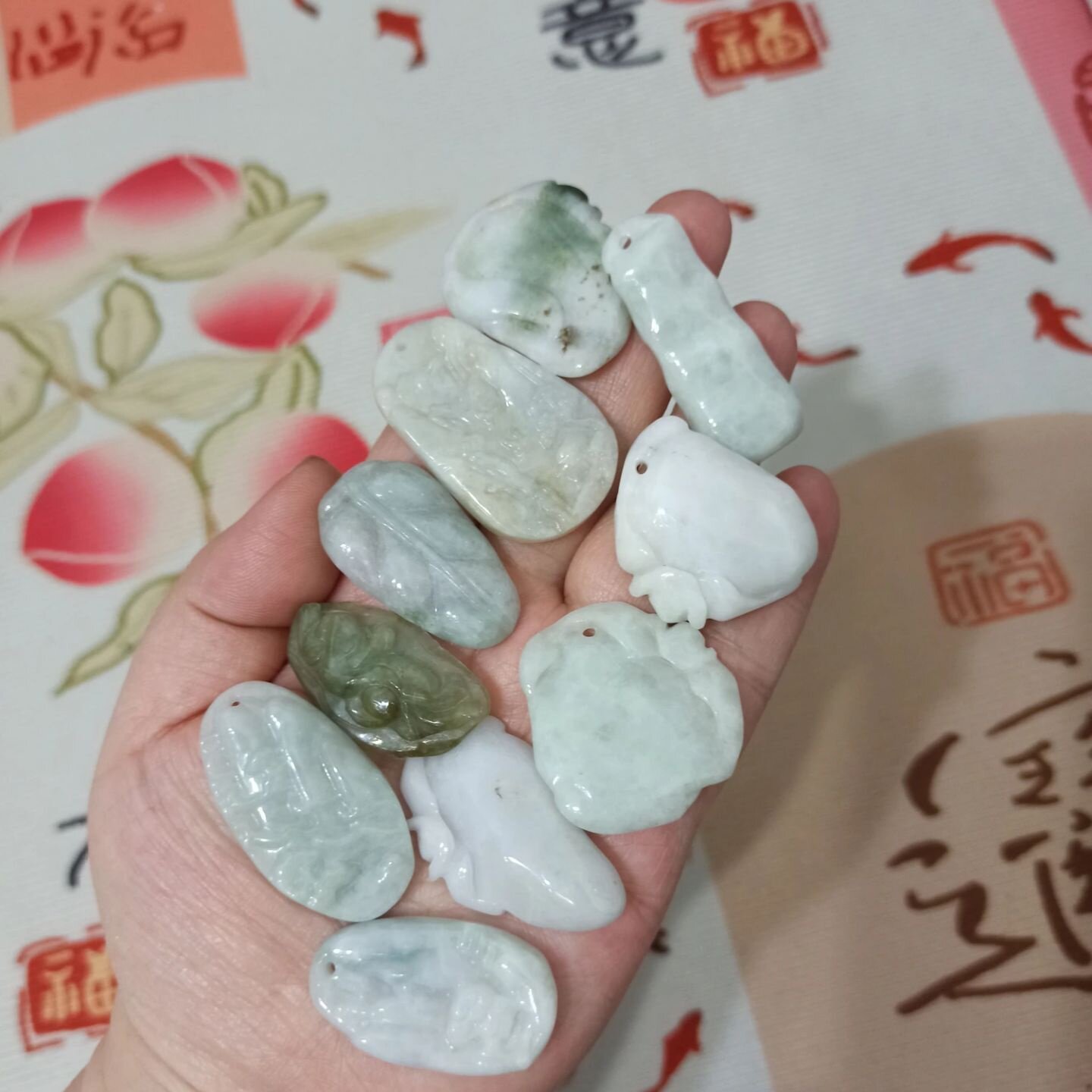 天然翡翠杂件如意福瓜等福袋