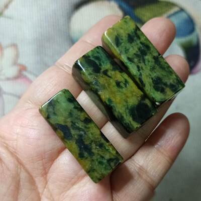 天然翡翠桶珠通孔大方块