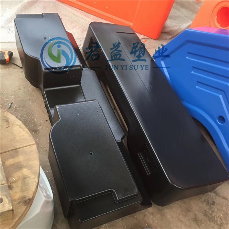 滚塑产品加工开发来图制定大型油箱加工