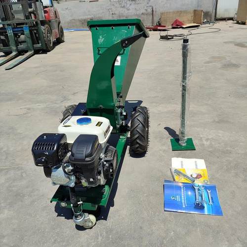 果园树枝碎枝机多功能树条粉碎机移动式柴油碎木机