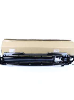 适用路虎新卫士中网灯路虎卫士改装中网日行灯发光中网配件前杠灯