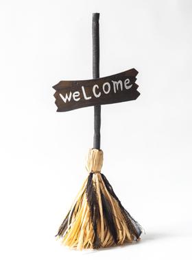 万圣节新款电动玩具女巫扫把鬼屋密室餐厅游乐园创意装饰道具摆件