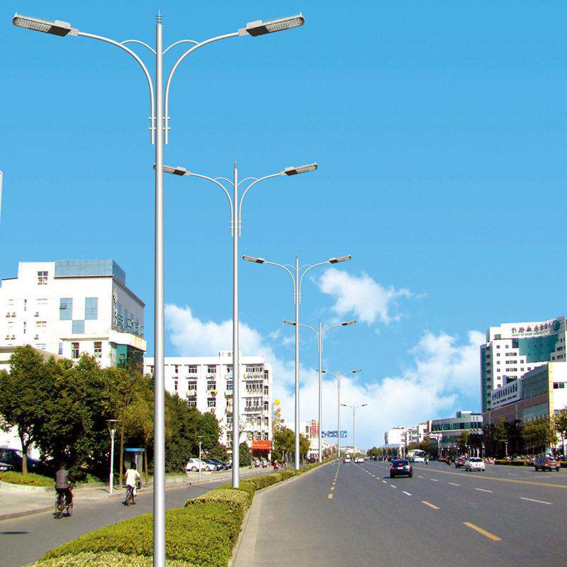 双头电路灯市,率双臂LED路灯,大功80W市AML 政道路太阳能路灯