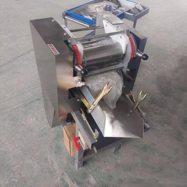 不锈钢鲜面条机商用全自动爬杆叠皮挂面机水饺皮馄饨皮压面机