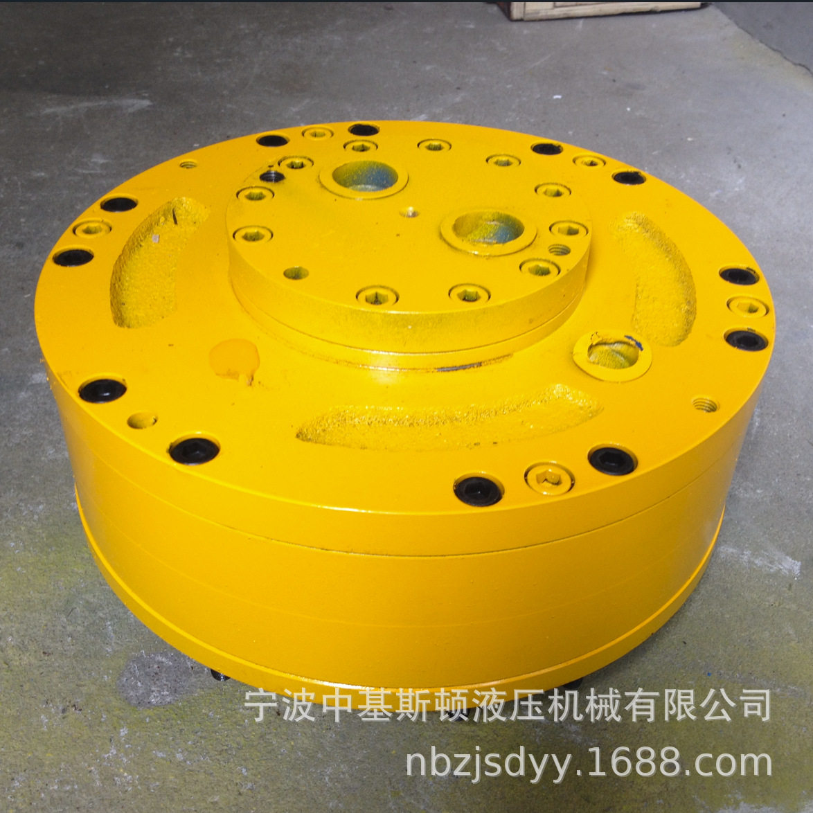 螺旋水压机用径向球塞轴转钢球液压马达1QJM21-1.25