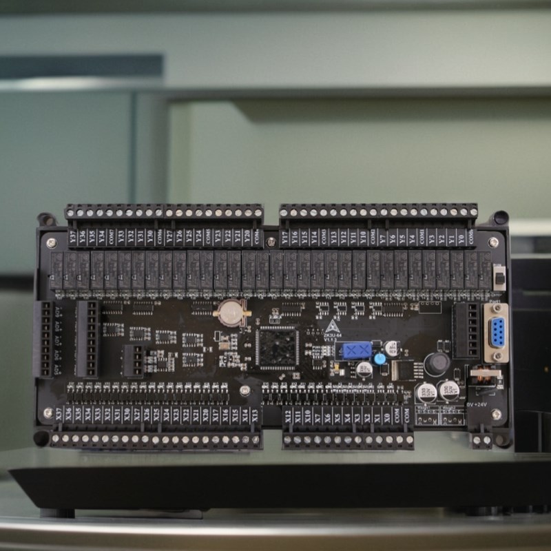 国产精品 3U系列领控工控板兼容FX3U八轴脉冲温度称重模拟量网口