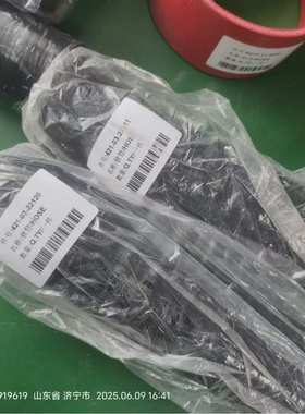 WA470-3胶管424-03-32110  421-03-11931水管软管 装载机全车配件