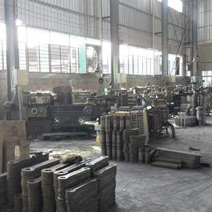 挖掘机配件斗山大宇卡特连杆三一徐工挖斗扁担拉杆