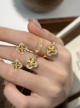 拉丝藤蔓四叶草戒指项链套装