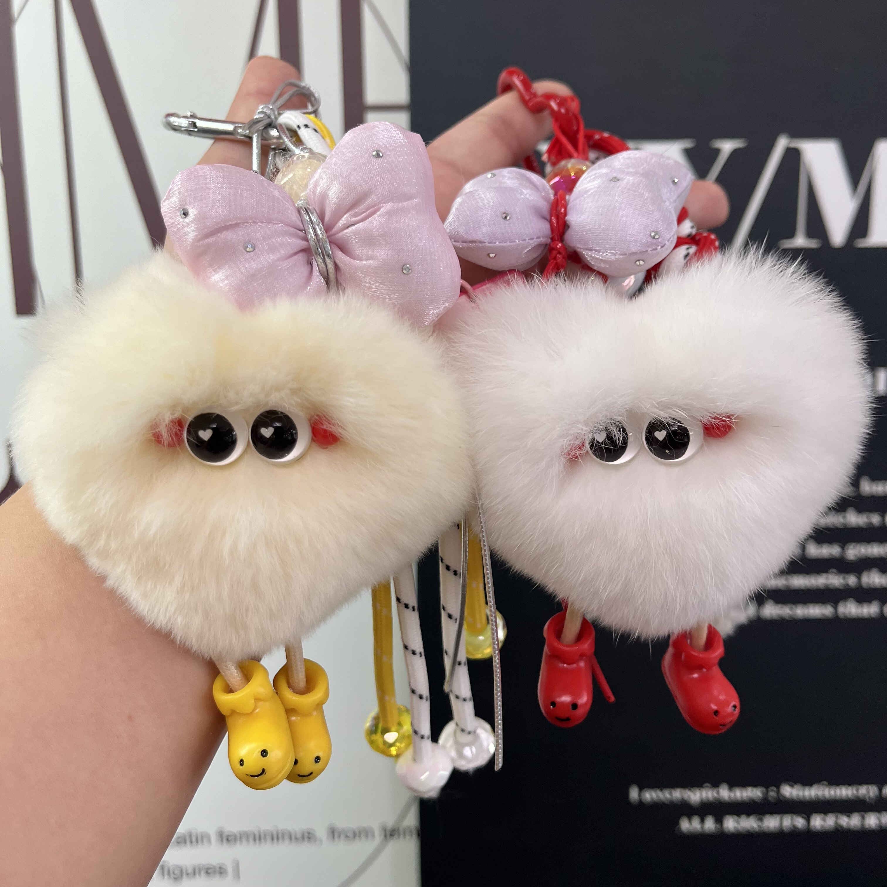 可爱心形毛绒钥匙扣獭兔毛桃心挂件包包挂饰送女友礼物书包挂饰女